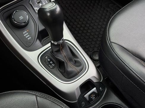 Used 2019 Jeep Compass Latitude w/ Popular Equipment Group image 21