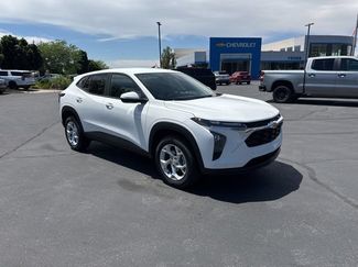New 2026 Chevrolet Trax LS w/ LS Convenience Package FWD video 1