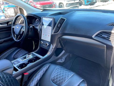 Used 2023 Ford Edge Titanium image 13