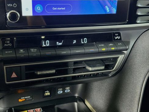 Used 2025 Toyota Camry LE w/ Convenience Package FWD image 24