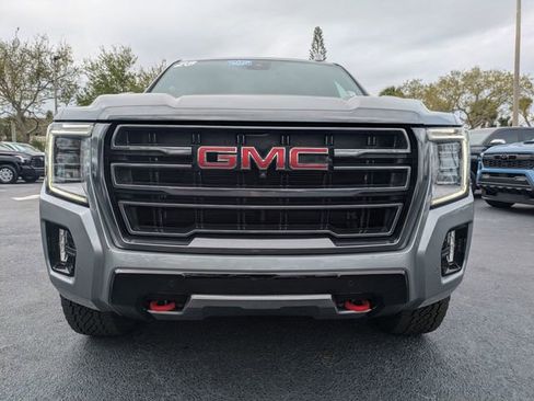 Used 2023 GMC Yukon AT4 w/ Technology Package image 9