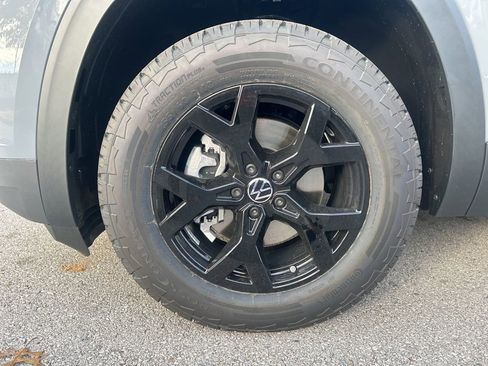 New 2026 Volkswagen Atlas Peak Edition AWD/4WD image 36
