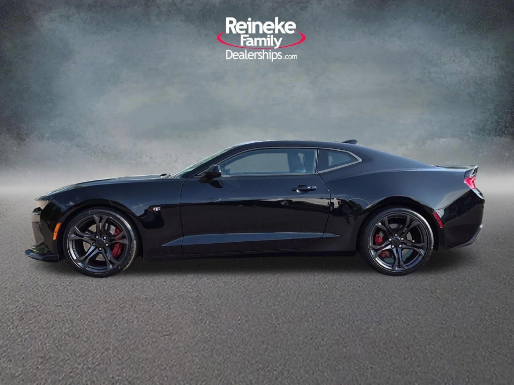 Used 2018 Chevrolet Camaro SS RWD image 10