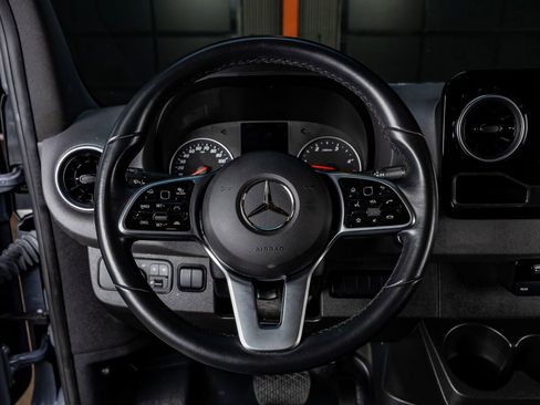 Used 2024 Mercedes-Benz Sprinter 3500 image 17