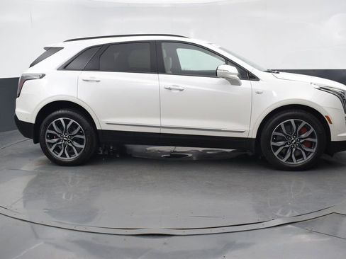 Used 2023 Cadillac XT5 Sportv w/ Technology Package AWD/4WD image 7