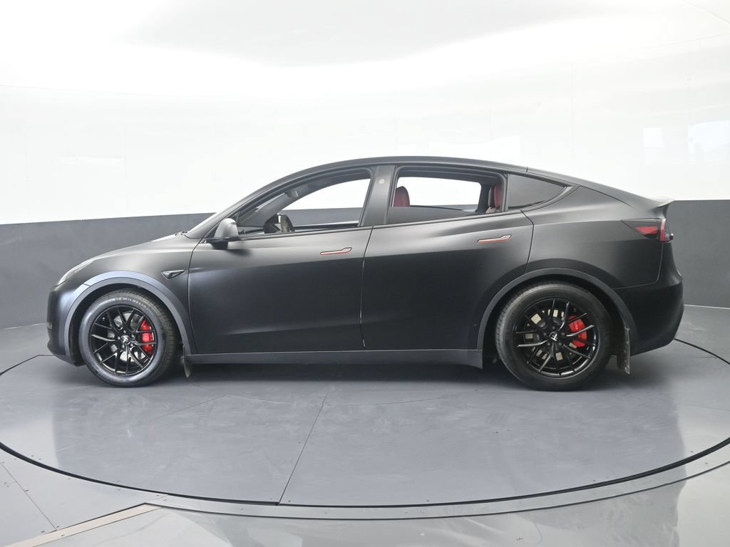 Used 2024 Tesla Model Y Performance AWD/4WD image 3
