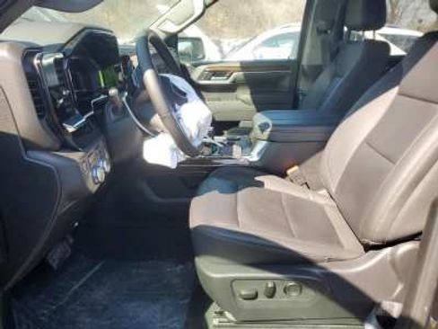 Used 2025 GMC Sierra 1500 Elevation w/ Elevation Premium Package AWD/4WD image 6