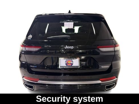 Used 2024 Jeep Grand Cherokee Summit AWD/4WD image 15