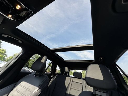 Certified 2025 Mercedes-Benz GLC 350e 4MATIC image 34