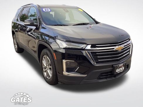 Used 2023 Chevrolet Traverse LT AWD/4WD image 1