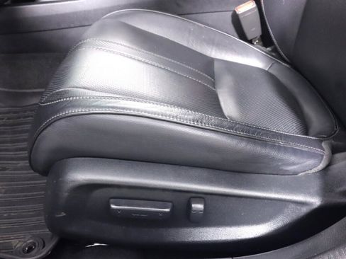 Used 2018 Honda Civic Touring image 30