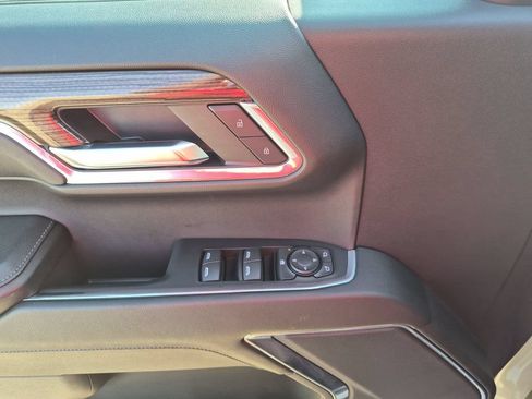Used 2024 Chevrolet Silverado 1500 LT RWD image 13
