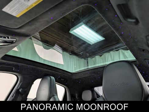 Used 2020 Porsche Cayenne Turbo image 16