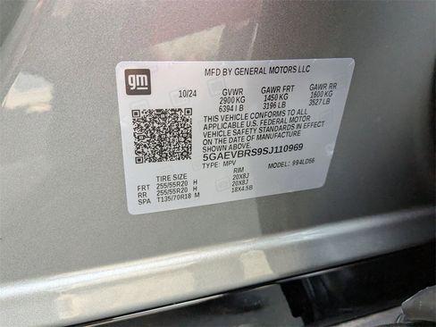 New 2025 Buick Enclave Sport Touring w/ LPO, Floor Liner Package image 27