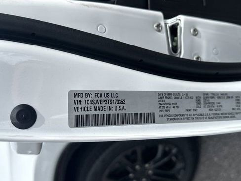 New 2026 Jeep Grand Wagoneer Summit image 33