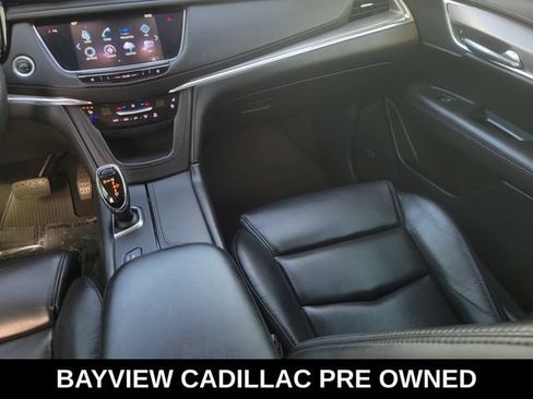 Used 2017 Cadillac XT5 Premium Luxury FWD image 16