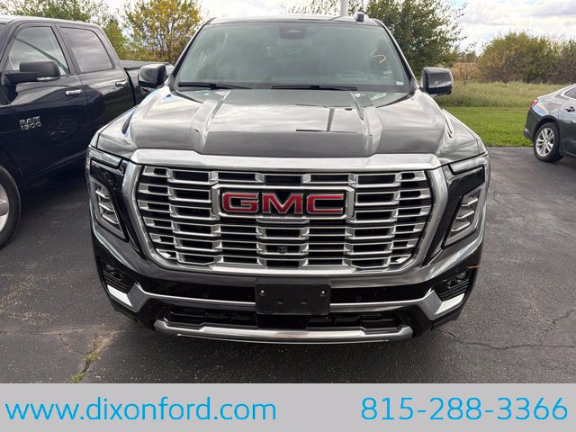 Used 2025 GMC Yukon XL Denali AWD/4WD image 9