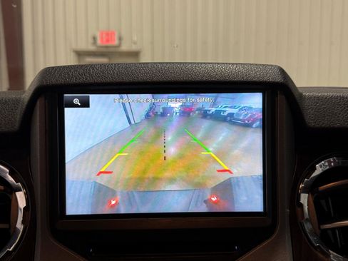 Used 2015 Ford F250 Lariat w/ Lariat Ultimate Package image 25