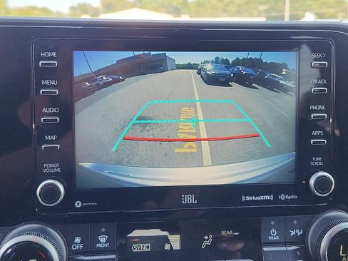 Used 2021 Toyota Highlander XSE AWD/4WD image 21