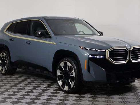 Used 2023 BMW XM AWD/4WD image 3