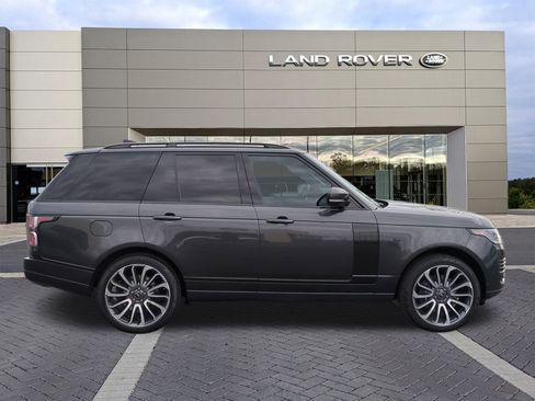 Used 2021 Land Rover Range Rover P525 Westminster Edition image 4