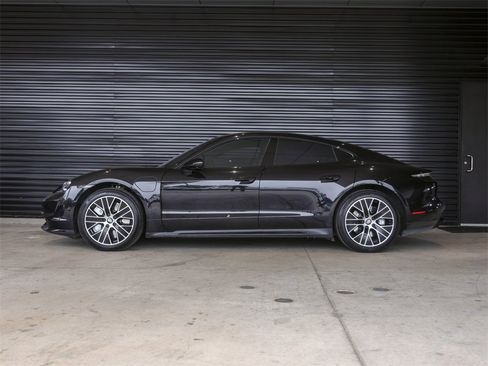 Used 2020 Porsche Taycan Turbo image 2