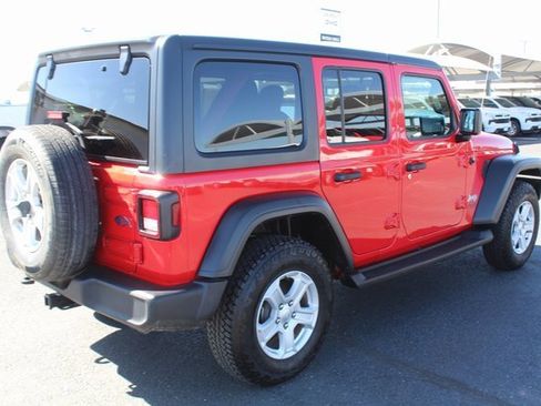 Used 2020 Jeep Wrangler Unlimited Sport S image 3