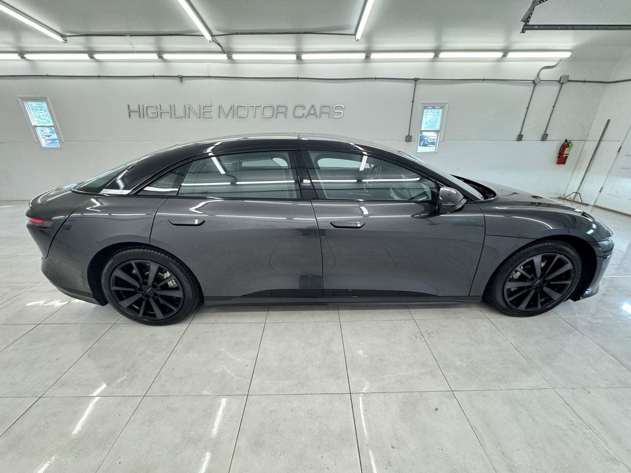 Used 2023 Lucid Air Grand Touring AWD/4WD image 4