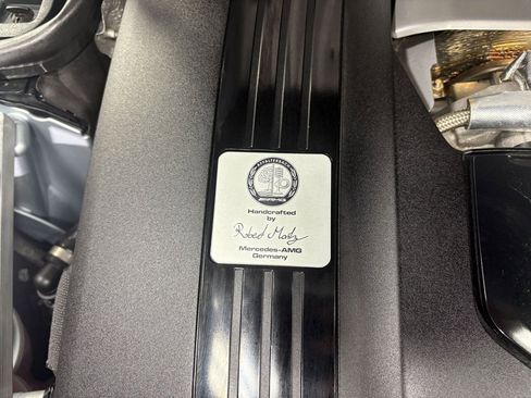 Used 2022 Mercedes-Benz SL 55 AMG 4MATIC w/ Driver Assistance Package image 40