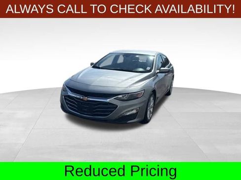 Used 2024 Chevrolet Malibu LT image 3