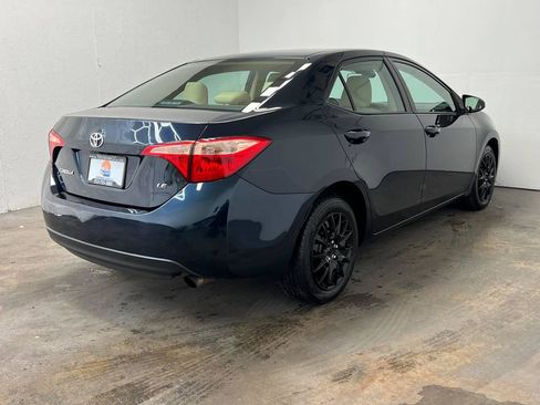 Used 2017 Toyota Corolla LE FWD image 4