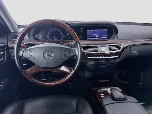Used 2013 Mercedes-Benz S 550 4MATIC image 28