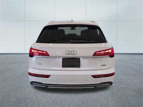 Used 2022 Audi Q5 2.0T Premium Plus image 4