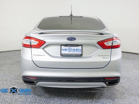 Used 2016 Ford Fusion Titanium FWD image 6