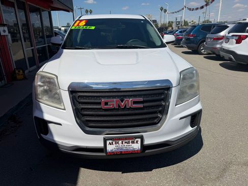 Used 2016 GMC Terrain SLE image 3