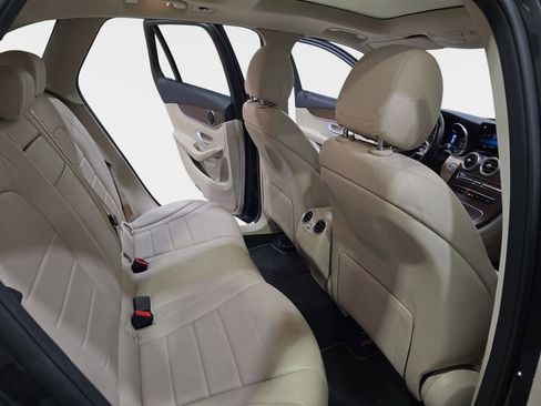 Used 2022 Mercedes-Benz GLC 300 4MATIC image 13