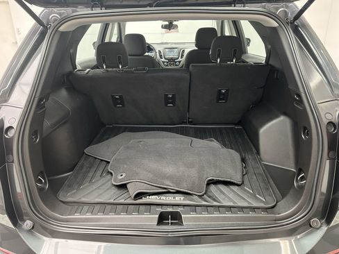 Used 2018 Chevrolet Equinox LS image 25