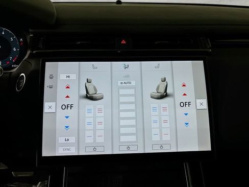 New 2026 Land Rover Range Rover Velar Dynamic SE image 17