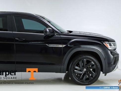 Used 2023 Volkswagen Atlas Cross Sport SE w/ Black Wheel Package FWD image 50