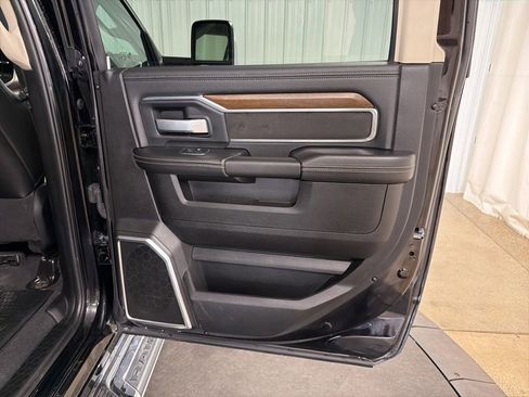Used 2024 RAM 2500 Laramie w/ Safety Group AWD/4WD image 18