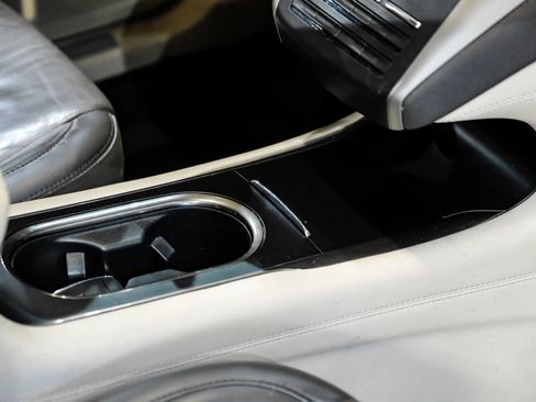 Used 2017 Lincoln MKC Select w/ Select Plus Package image 25