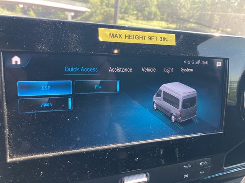 Used 2024 Mercedes-Benz Sprinter 2500 image 28