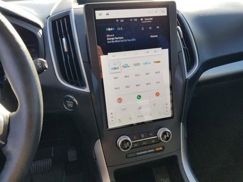 Certified 2024 Ford Edge SEL w/ Convenience Package image 19