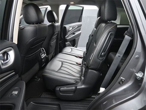 Used 2020 INFINITI QX60 Luxe w/ Essential Package image 13