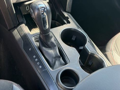 Used 2019 Ford Explorer XLT w/ Equipment Group 202A image 21