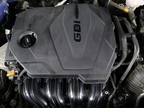 Used 2022 Hyundai Tucson SE image 16