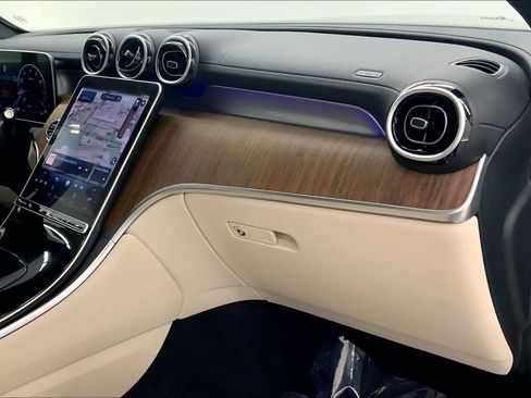 Certified 2023 Mercedes-Benz GLC 300 image 11
