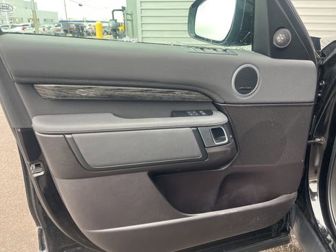 Certified 2019 Land Rover Discovery HSE image 21