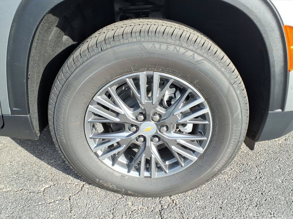 New 2026 Chevrolet Traverse LT w/ Enhanced Driving Package FWD image 12