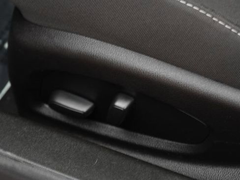 Used 2020 Chevrolet Camaro LT image 15